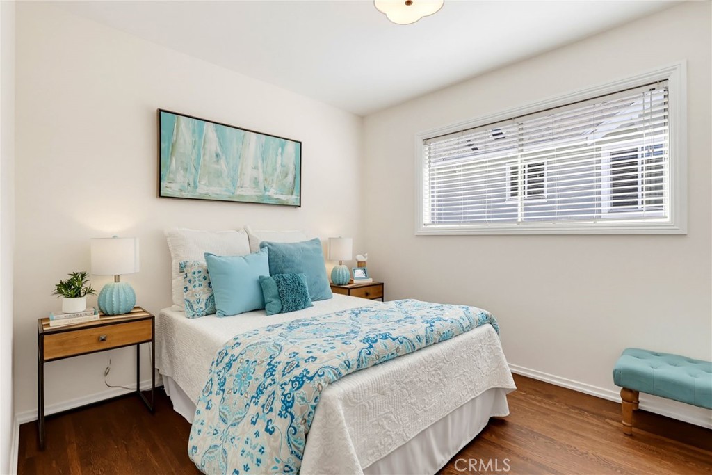 1129 W 9th Street