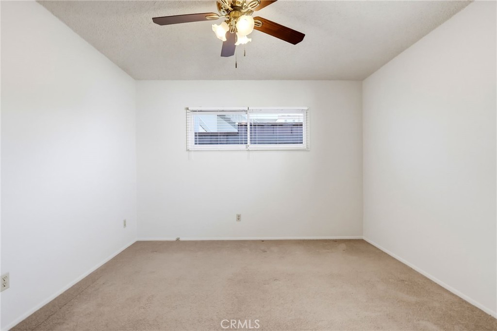 1129 W 9th Street