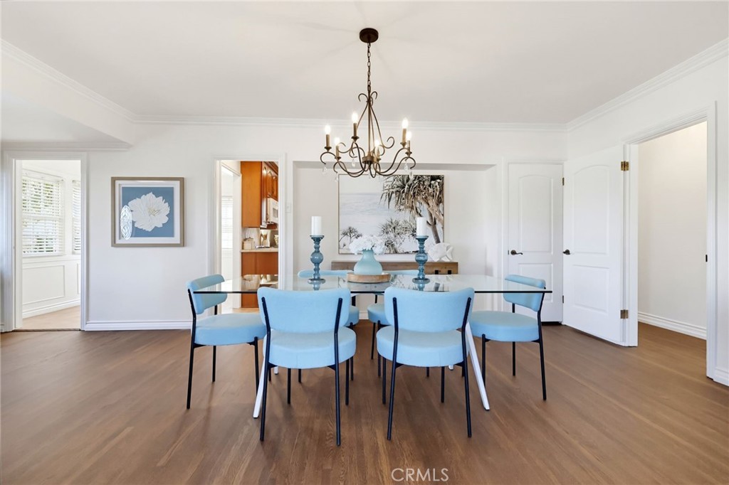 1129 W 9th Street