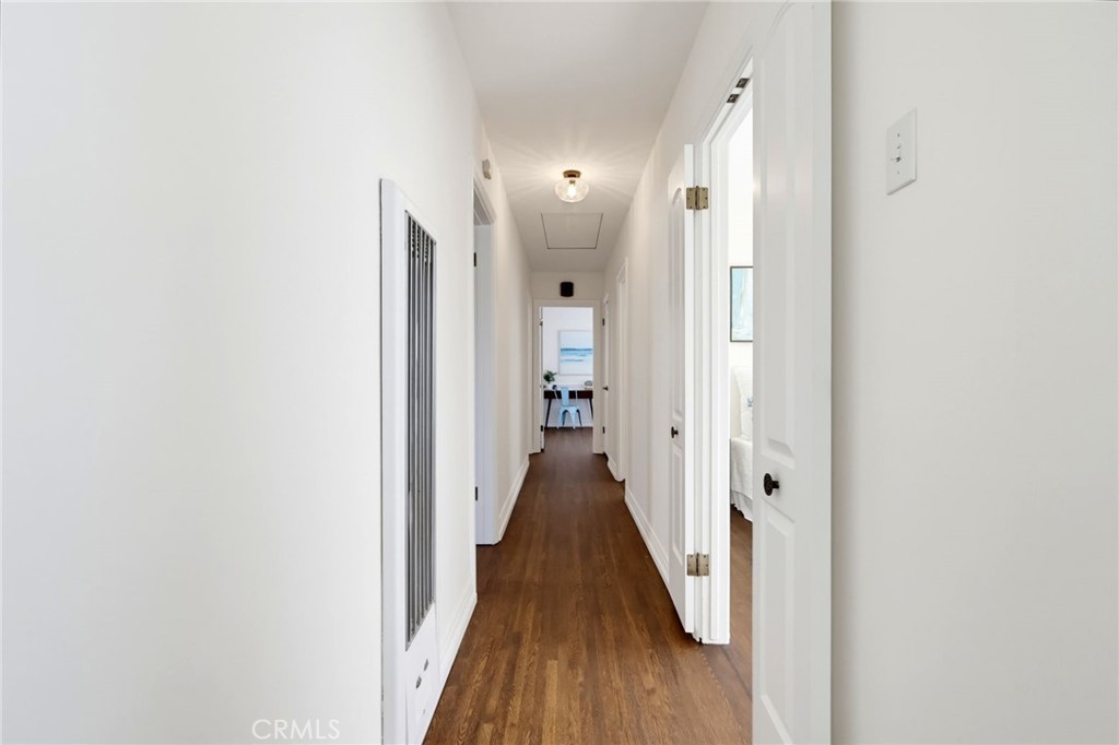 1129 W 9th Street