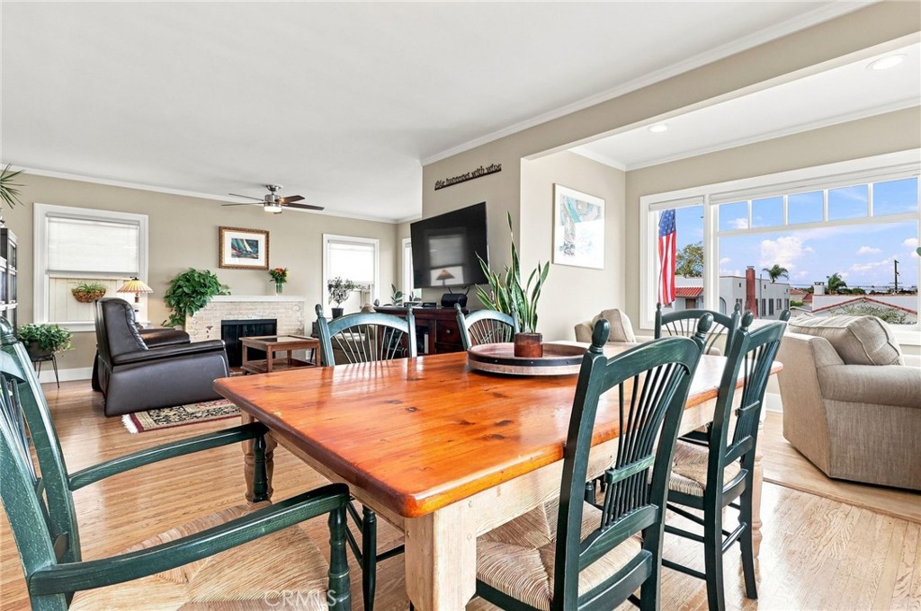 1227 W 17th Street