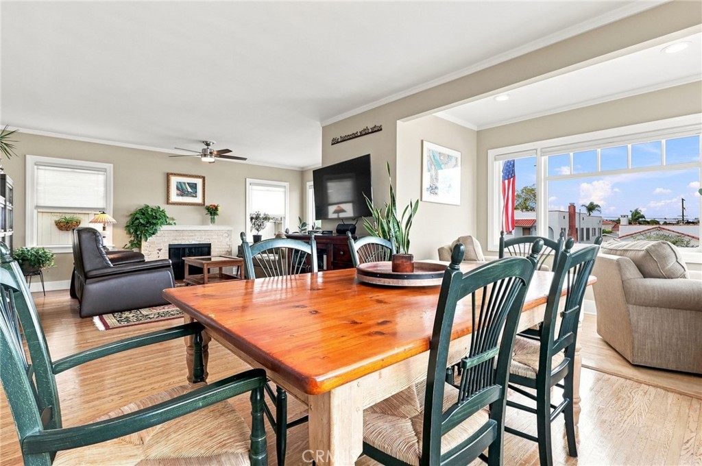 1227 W 17th Street