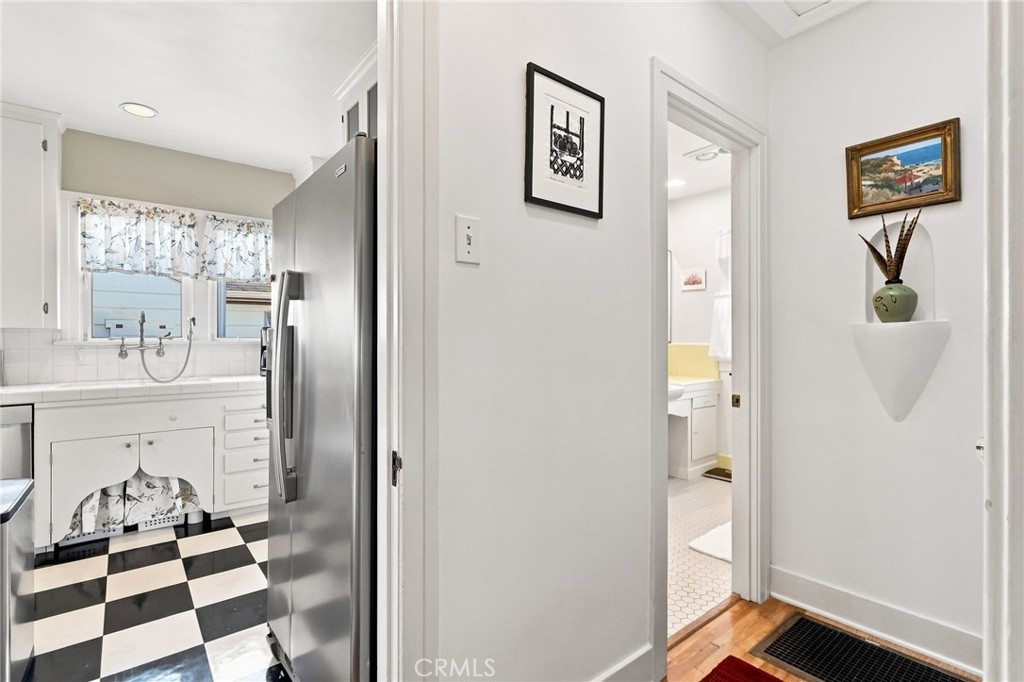 1227 W 17th Street