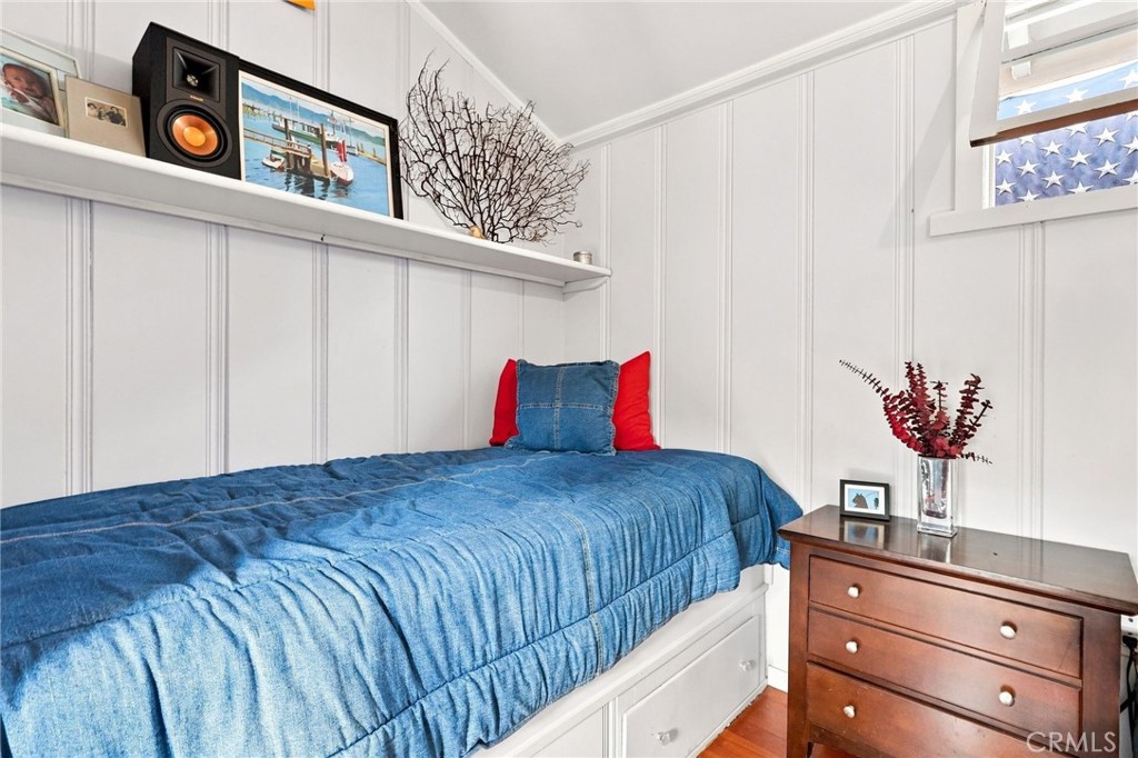 1227 W 17th Street
