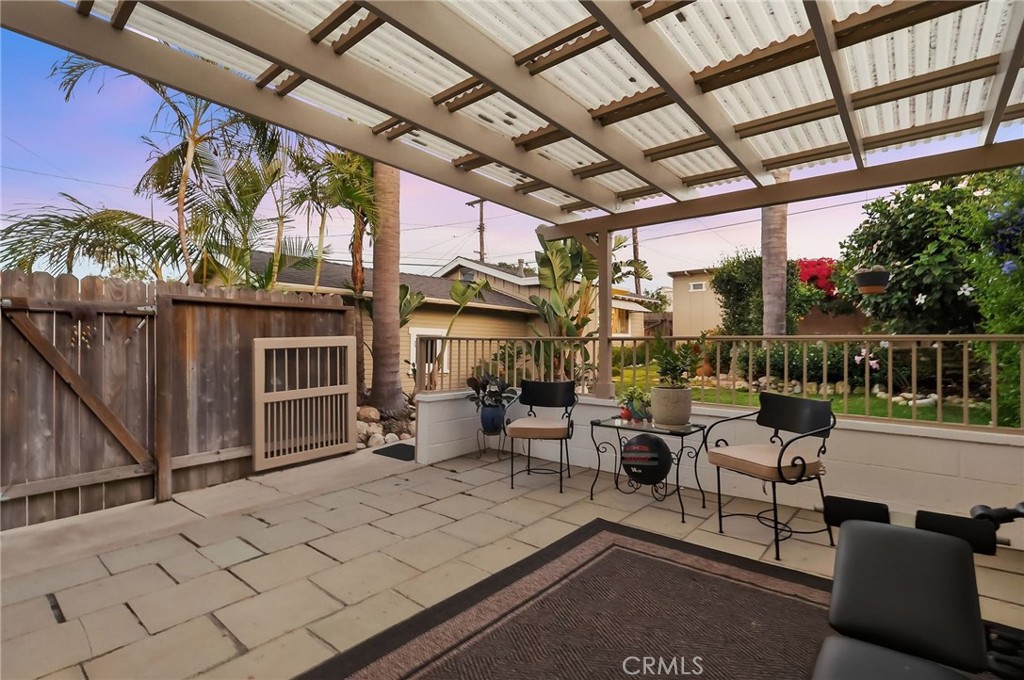 1227 W 17th Street