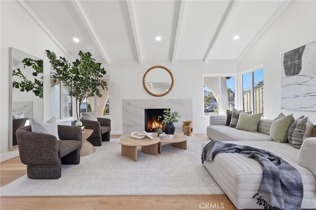 658 Santa Marguerita Drive