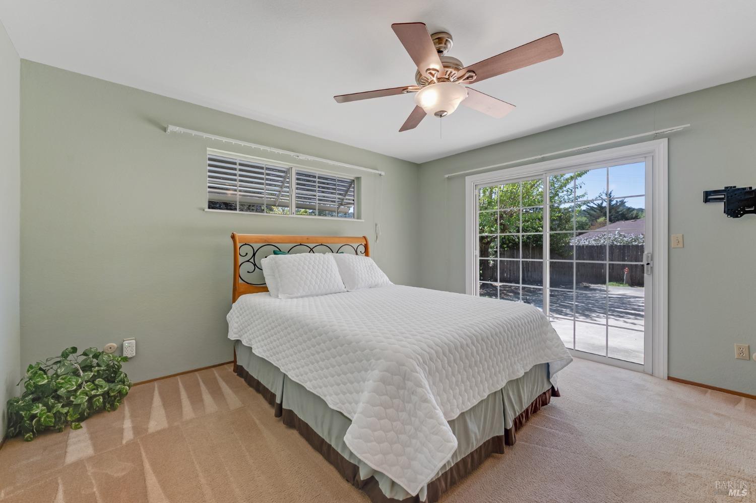 2432 Compadre Dr