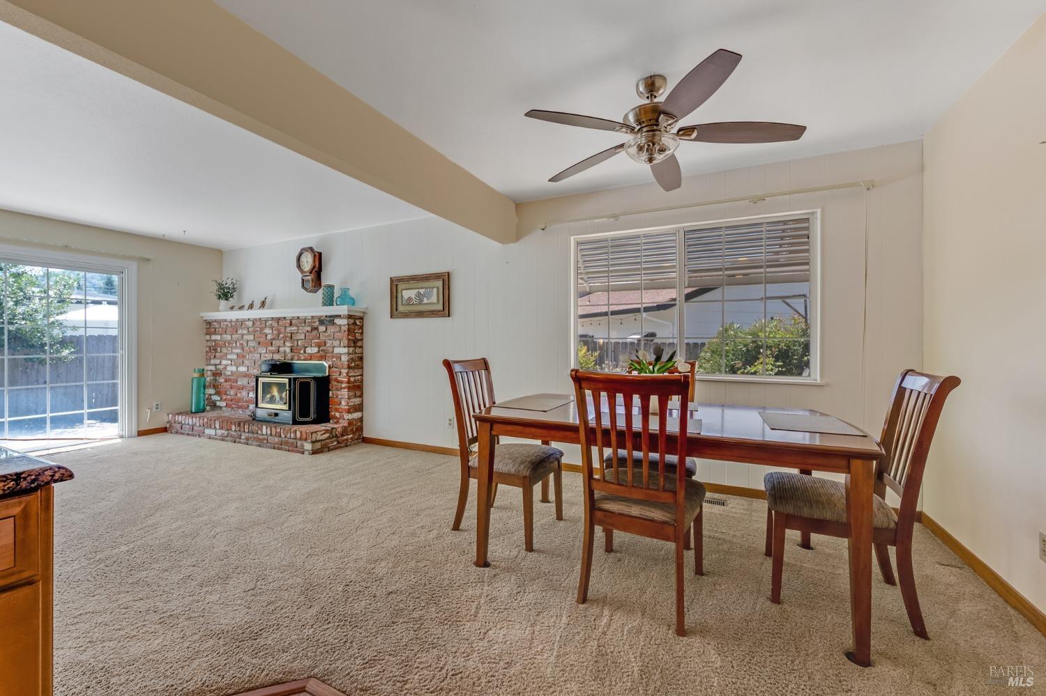 2432 Compadre Dr