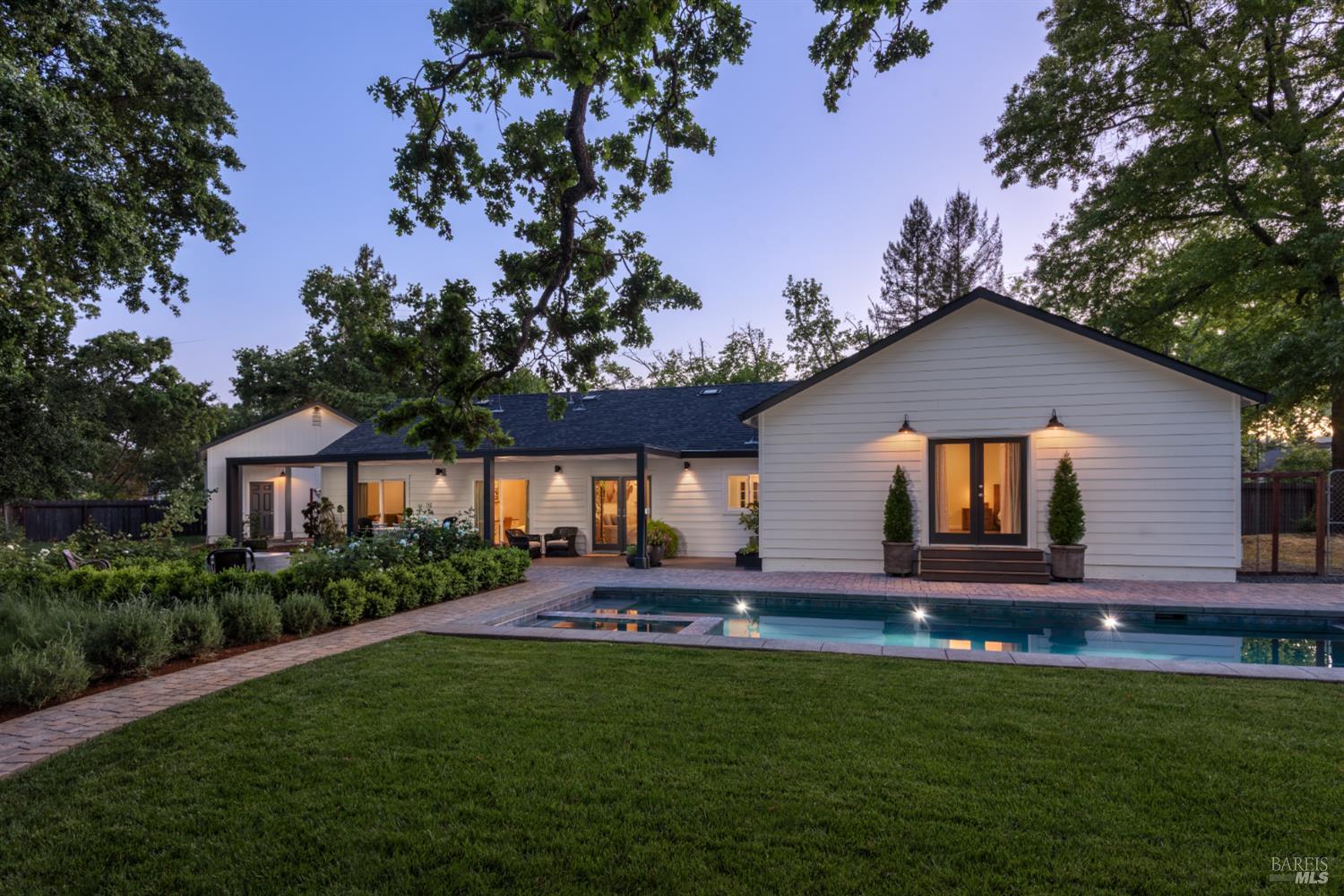 218 Middle Rincon Rd