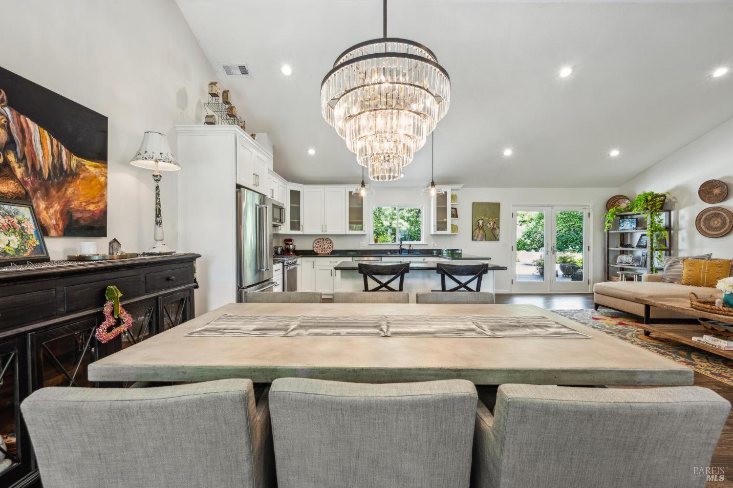 218 Middle Rincon Rd