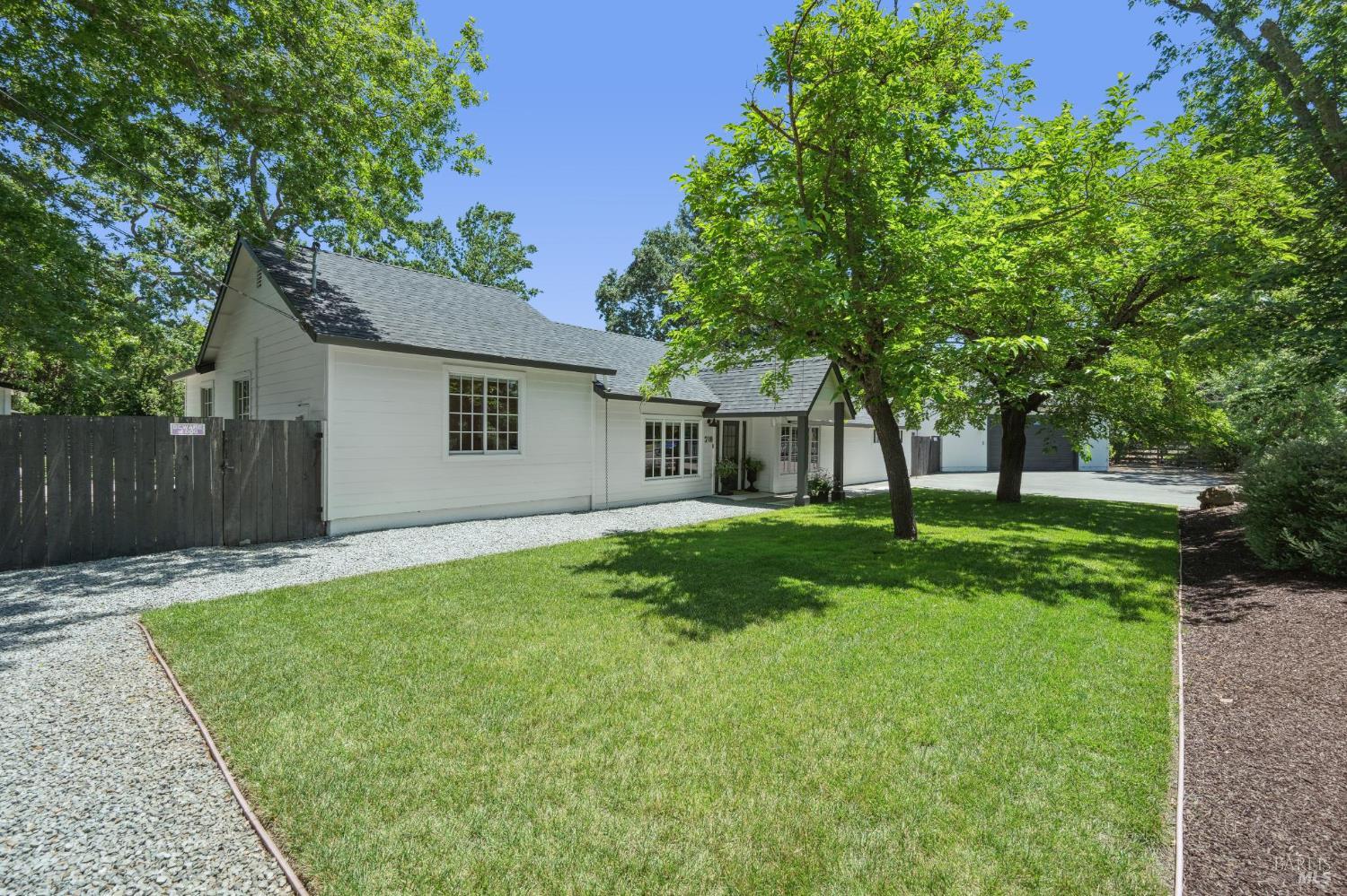 218 Middle Rincon Rd