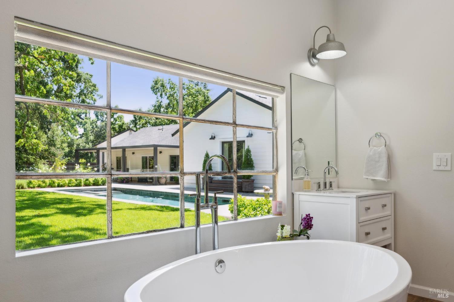 218 Middle Rincon Rd