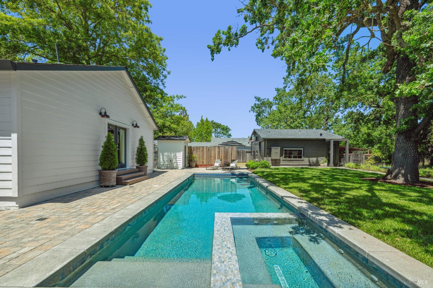 218 Middle Rincon Rd