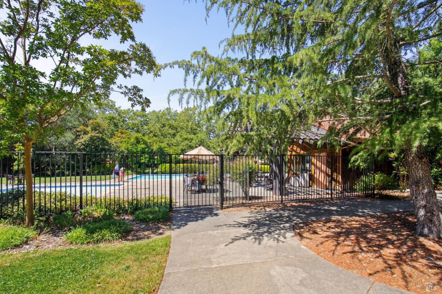 229 Buena Tierra Way