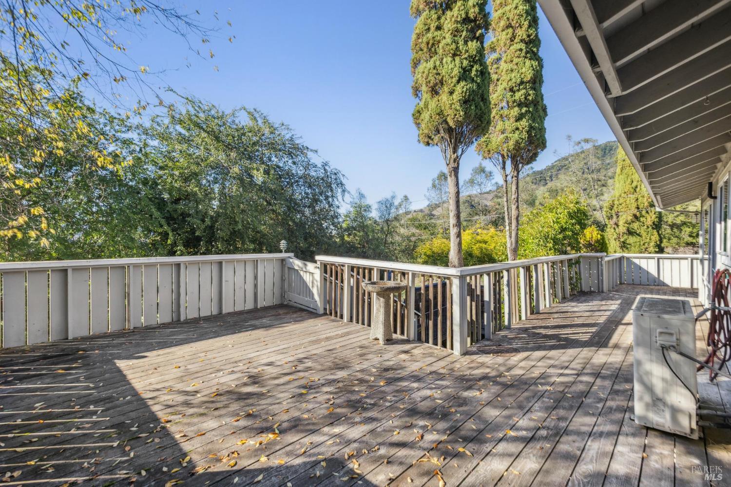 4050 Sonoma Mountain Rd