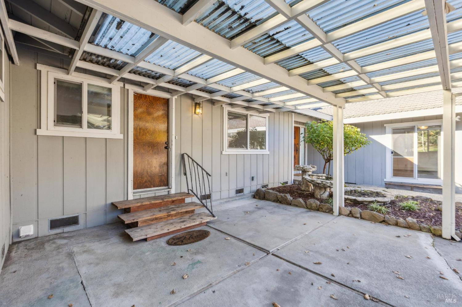 4050 Sonoma Mountain Rd