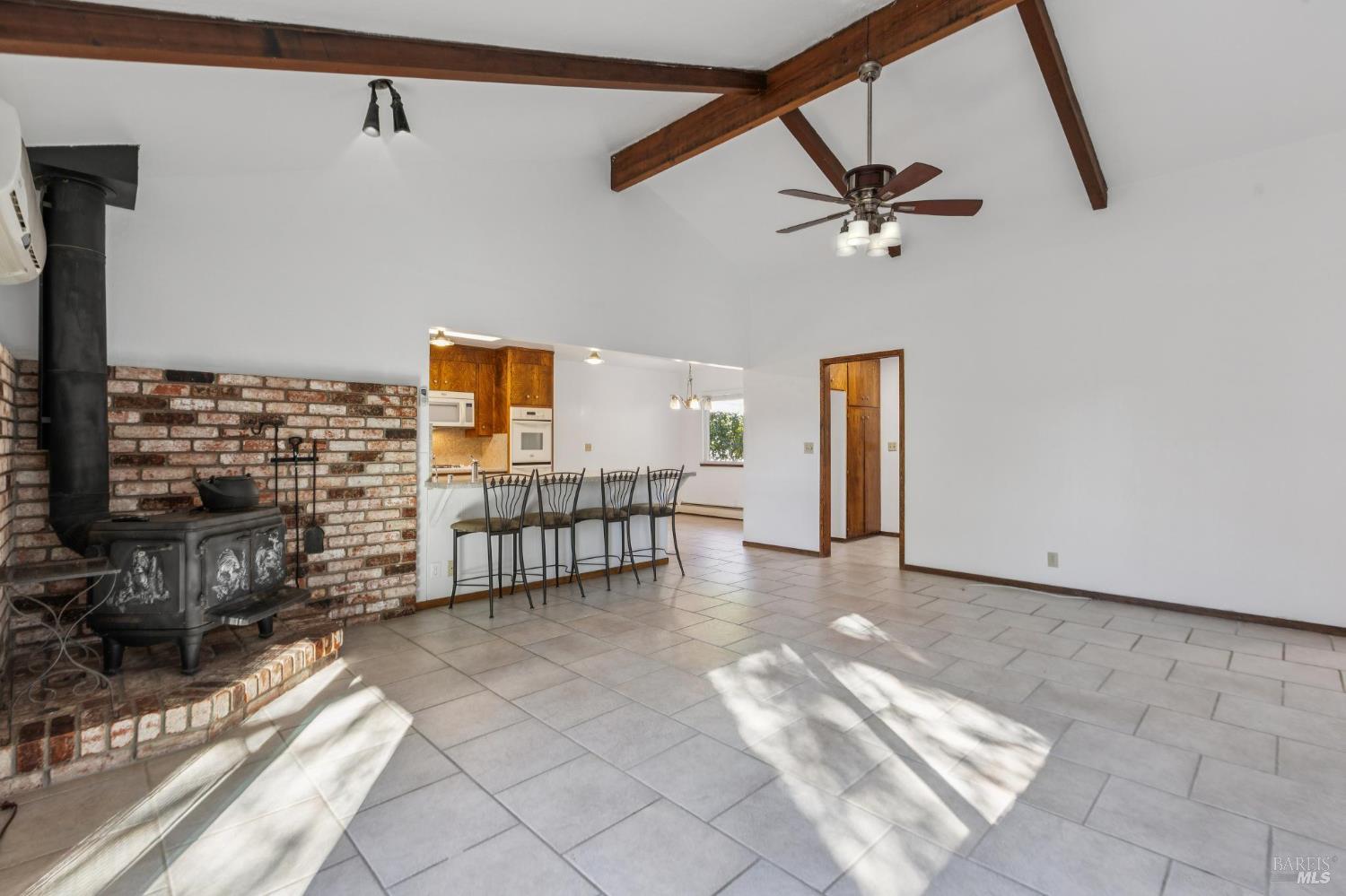 4050 Sonoma Mountain Rd