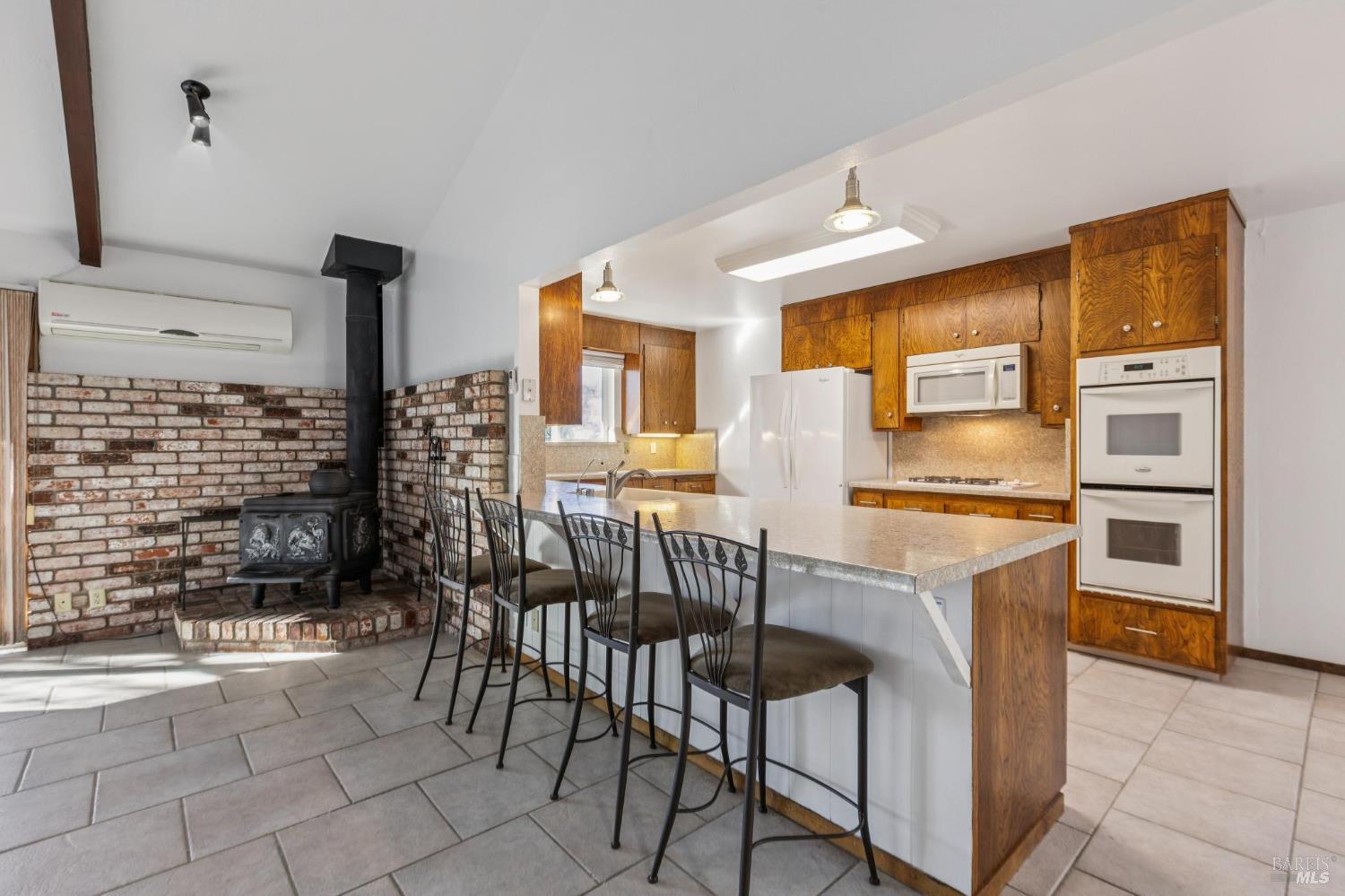 4050 Sonoma Mountain Rd