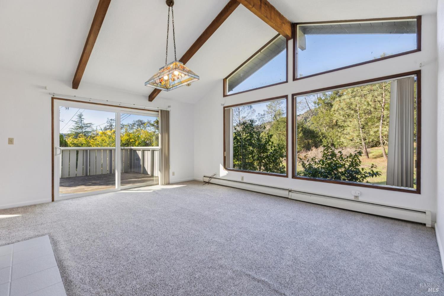 4050 Sonoma Mountain Rd