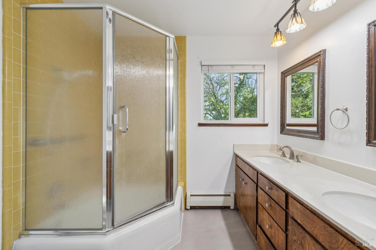 4050 Sonoma Mountain Rd