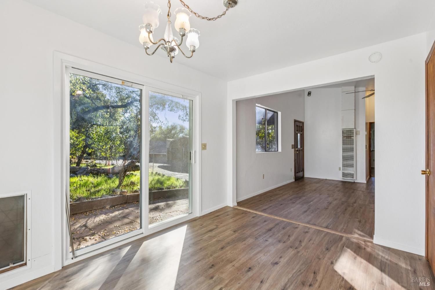 4050 Sonoma Mountain Rd