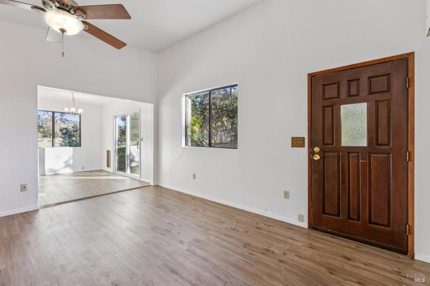 4050 Sonoma Mountain Rd