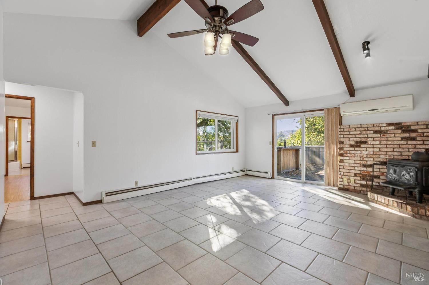 4050 Sonoma Mountain Rd