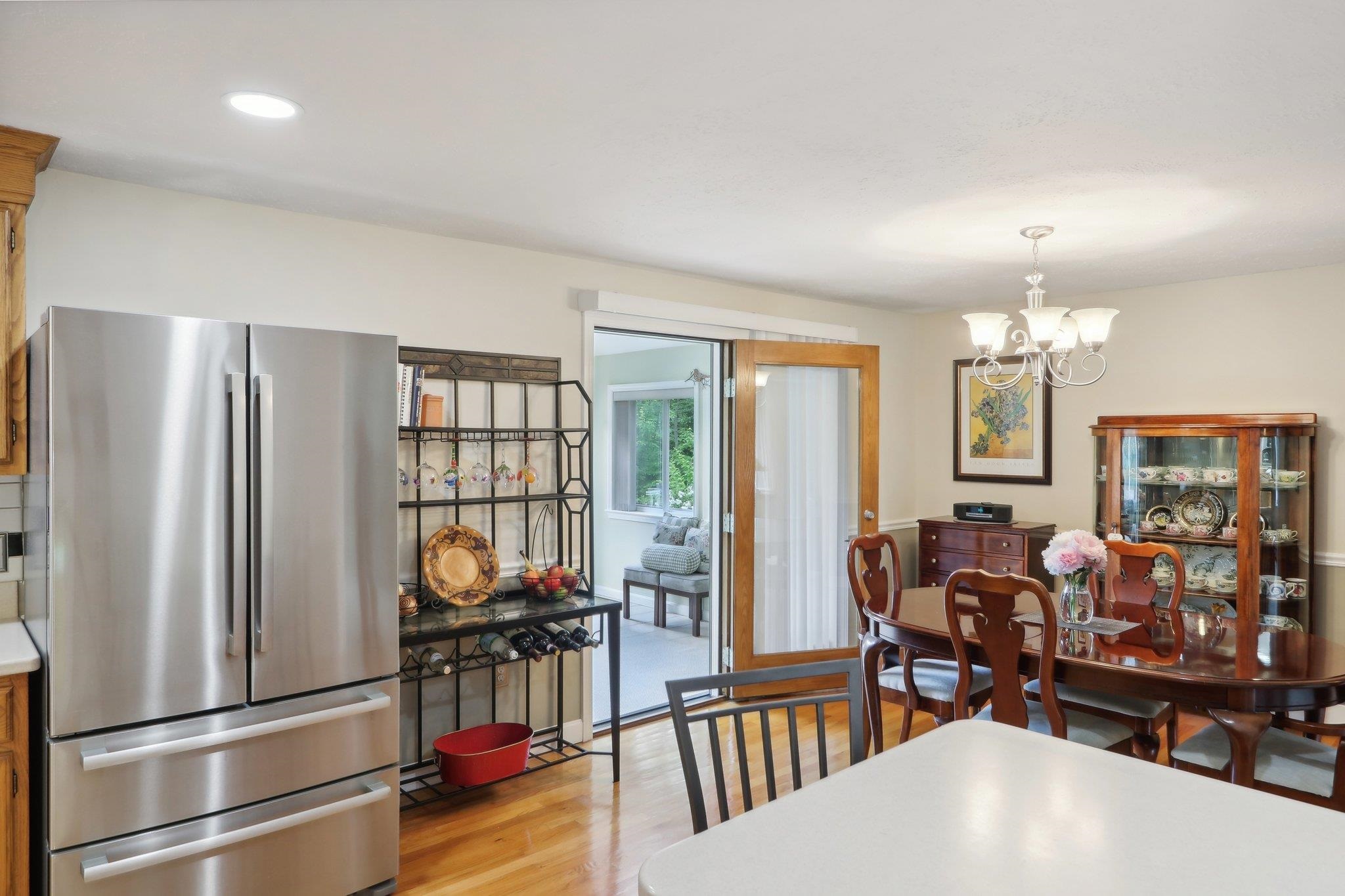 20 Golden Oaks Drive