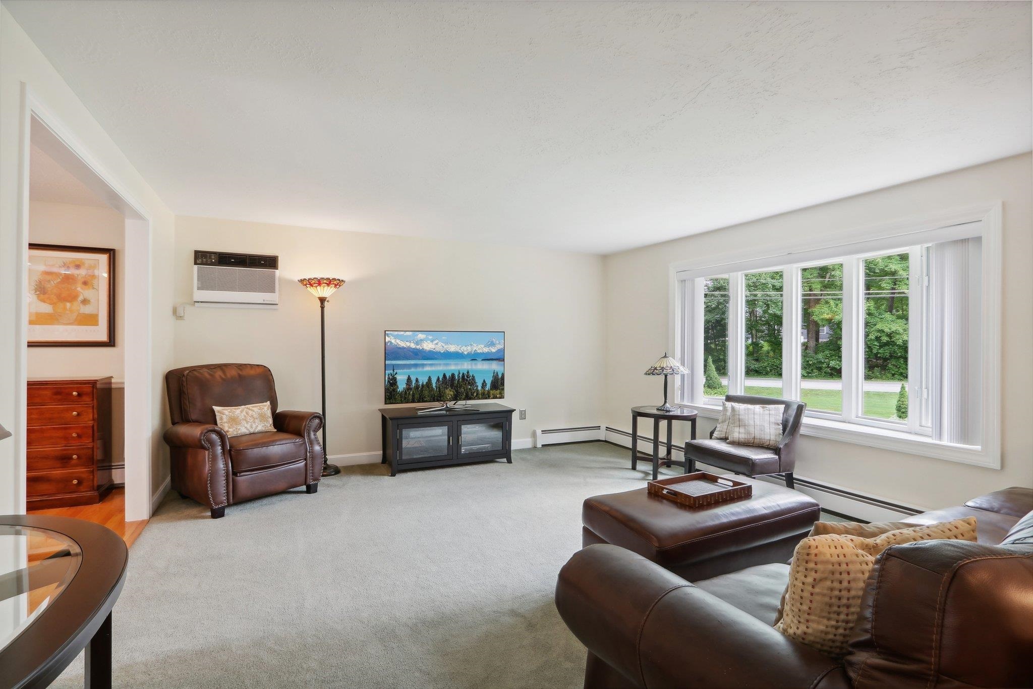 20 Golden Oaks Drive