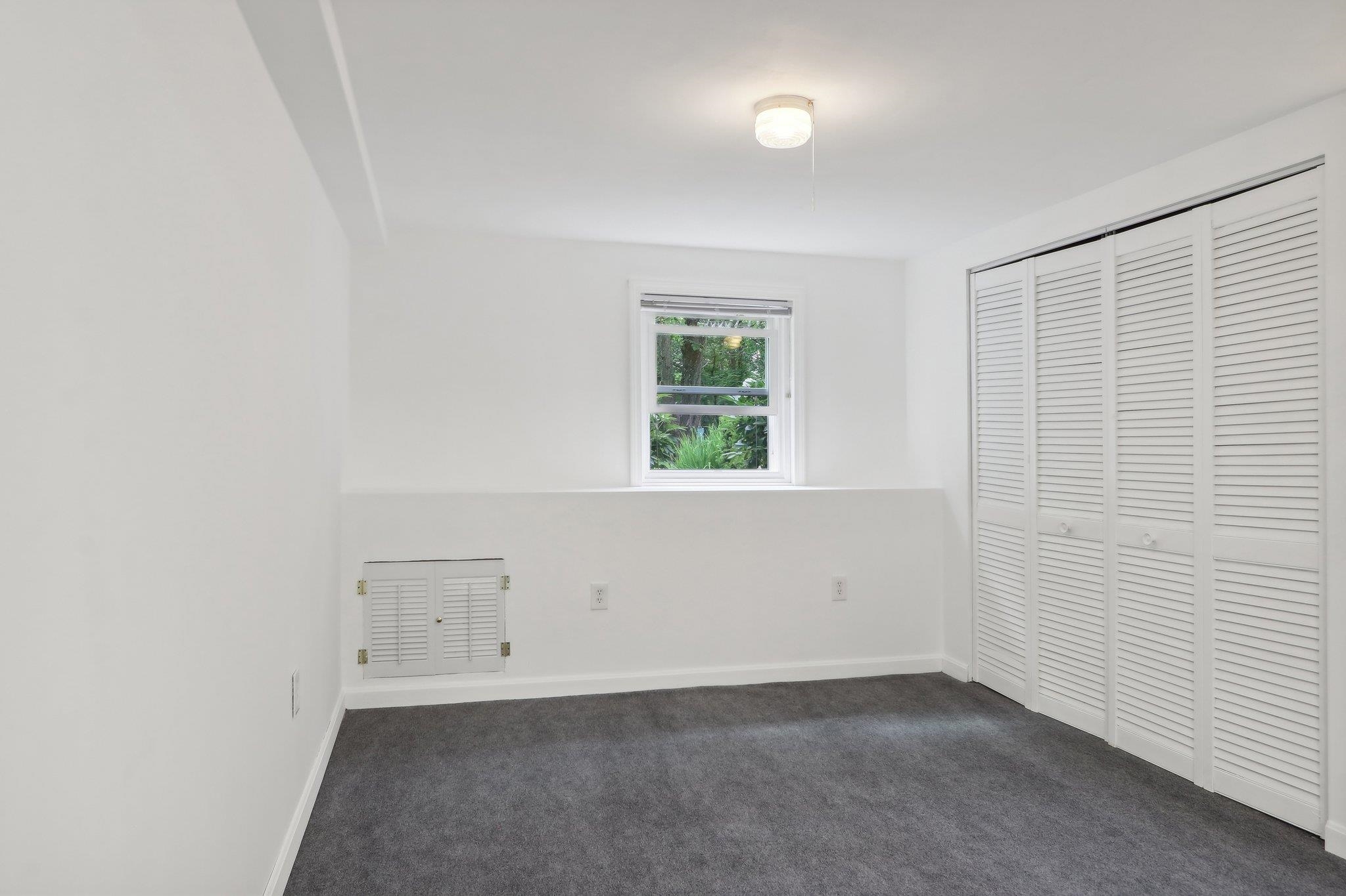 20 Golden Oaks Drive