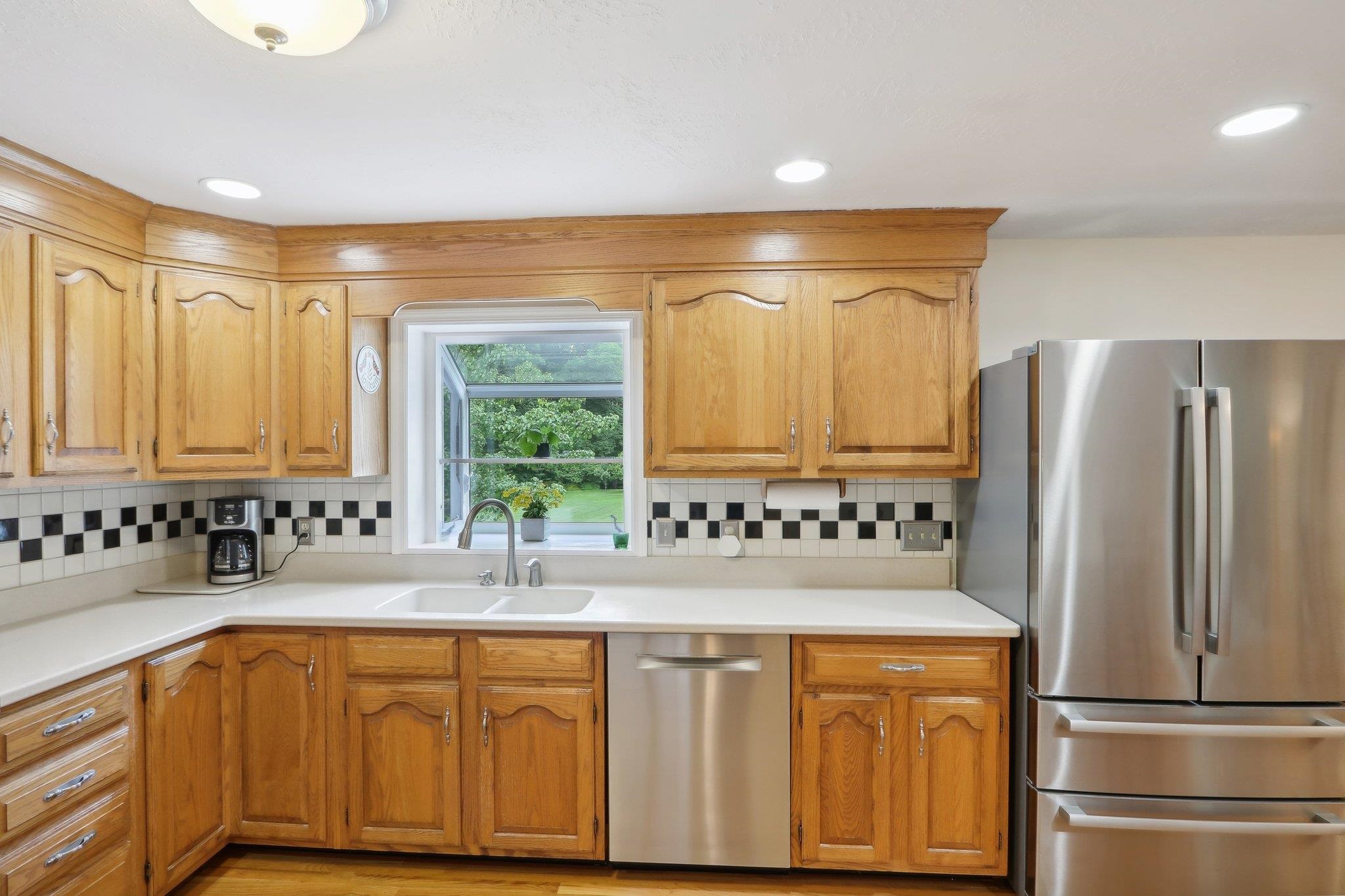 20 Golden Oaks Drive