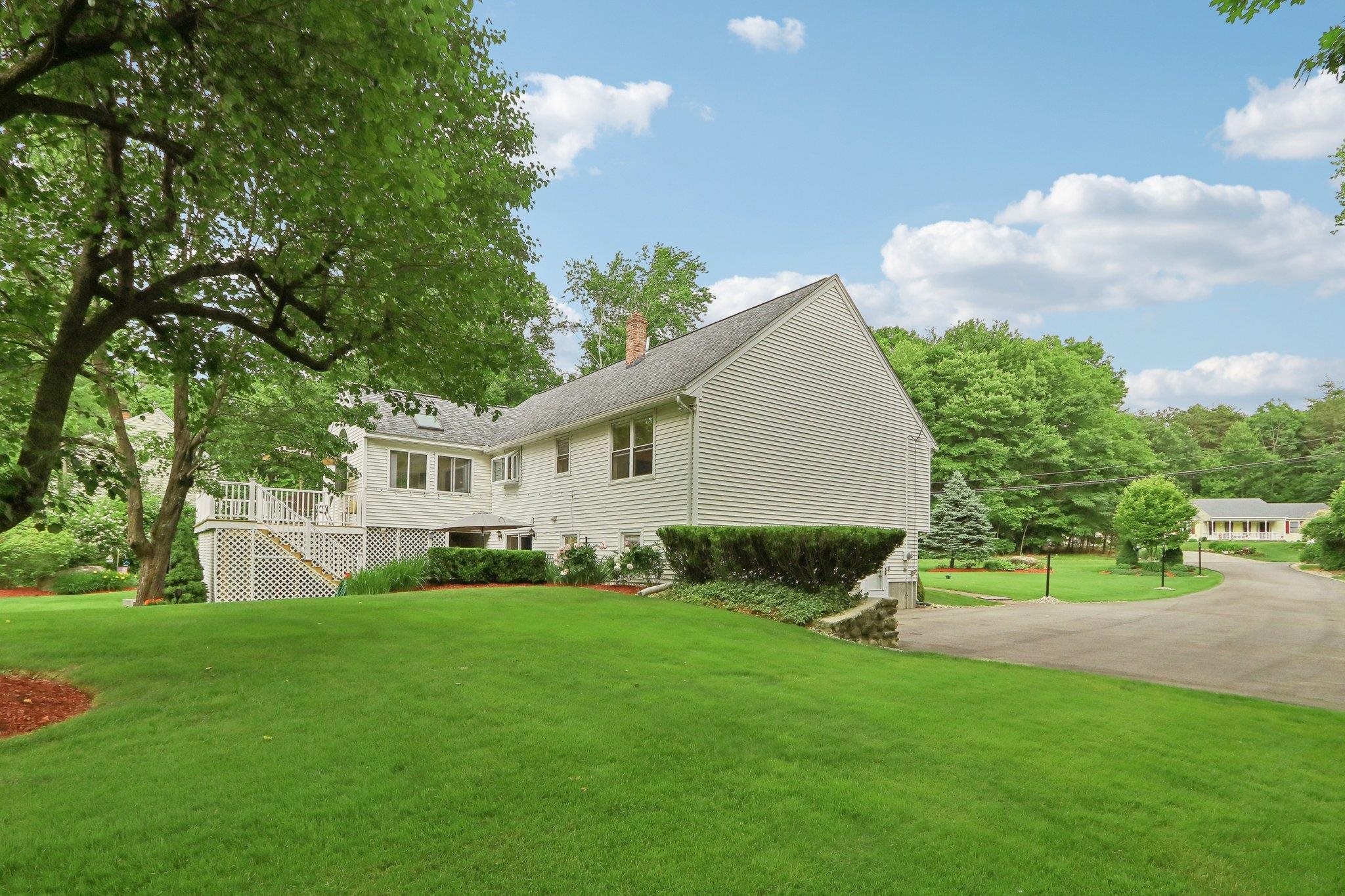 20 Golden Oaks Drive