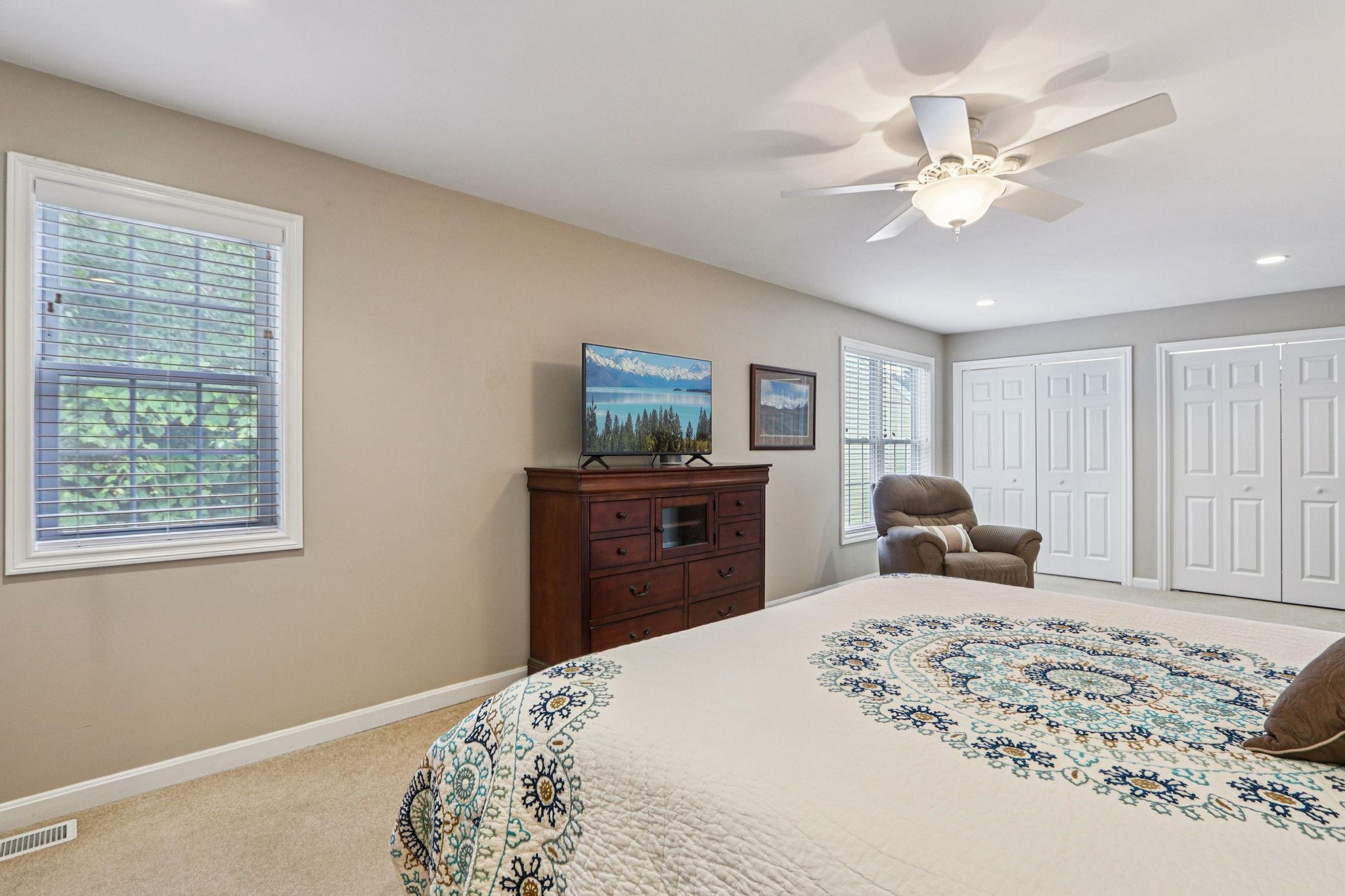 8 Sherwood Road Unit: 1