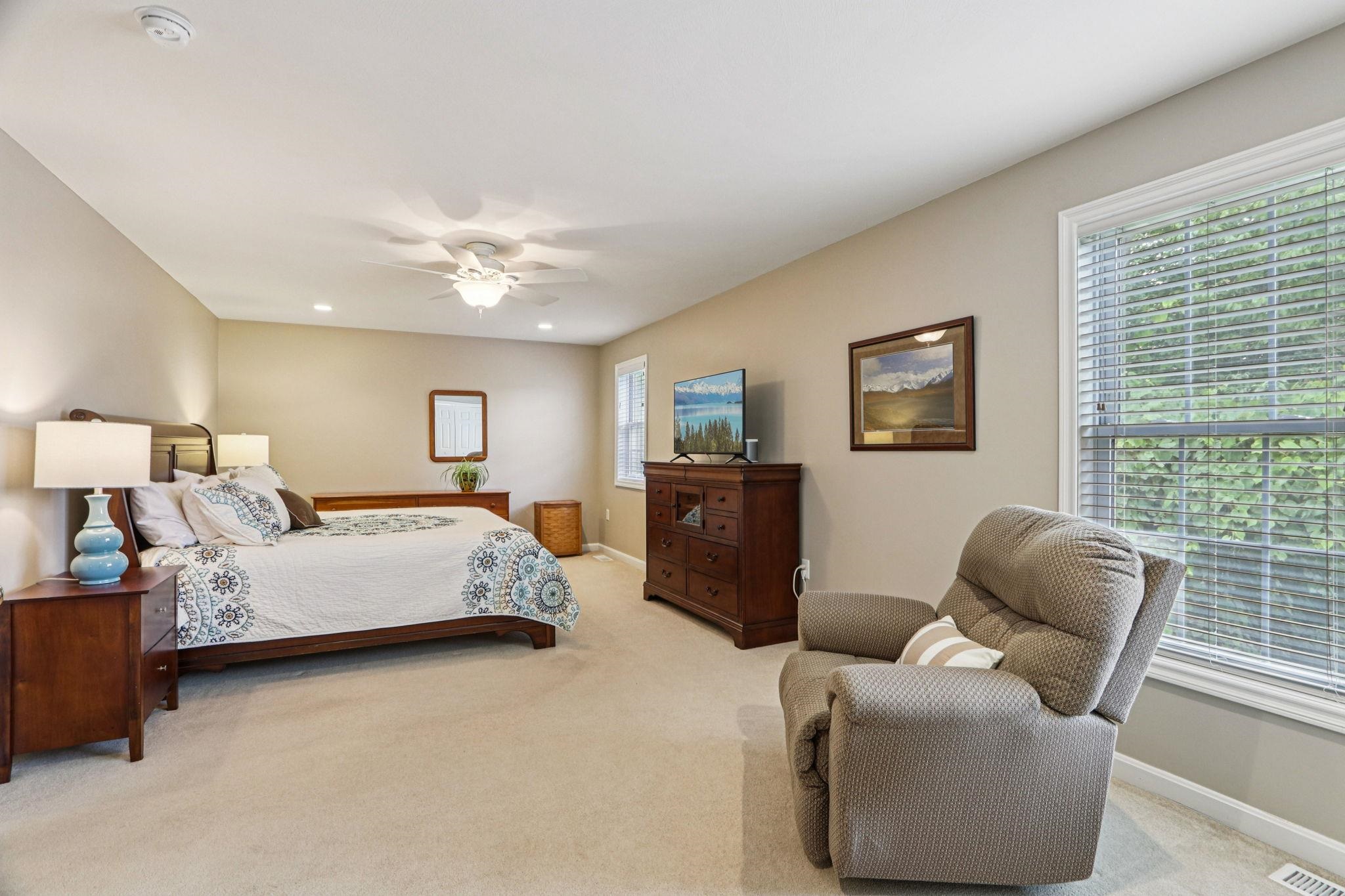 8 Sherwood Road Unit: 1