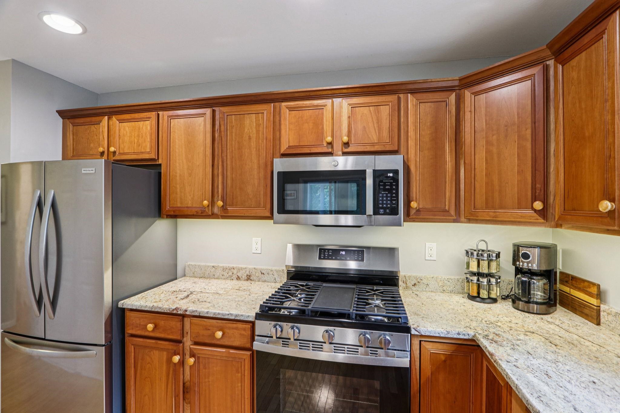 8 Sherwood Road Unit: 1