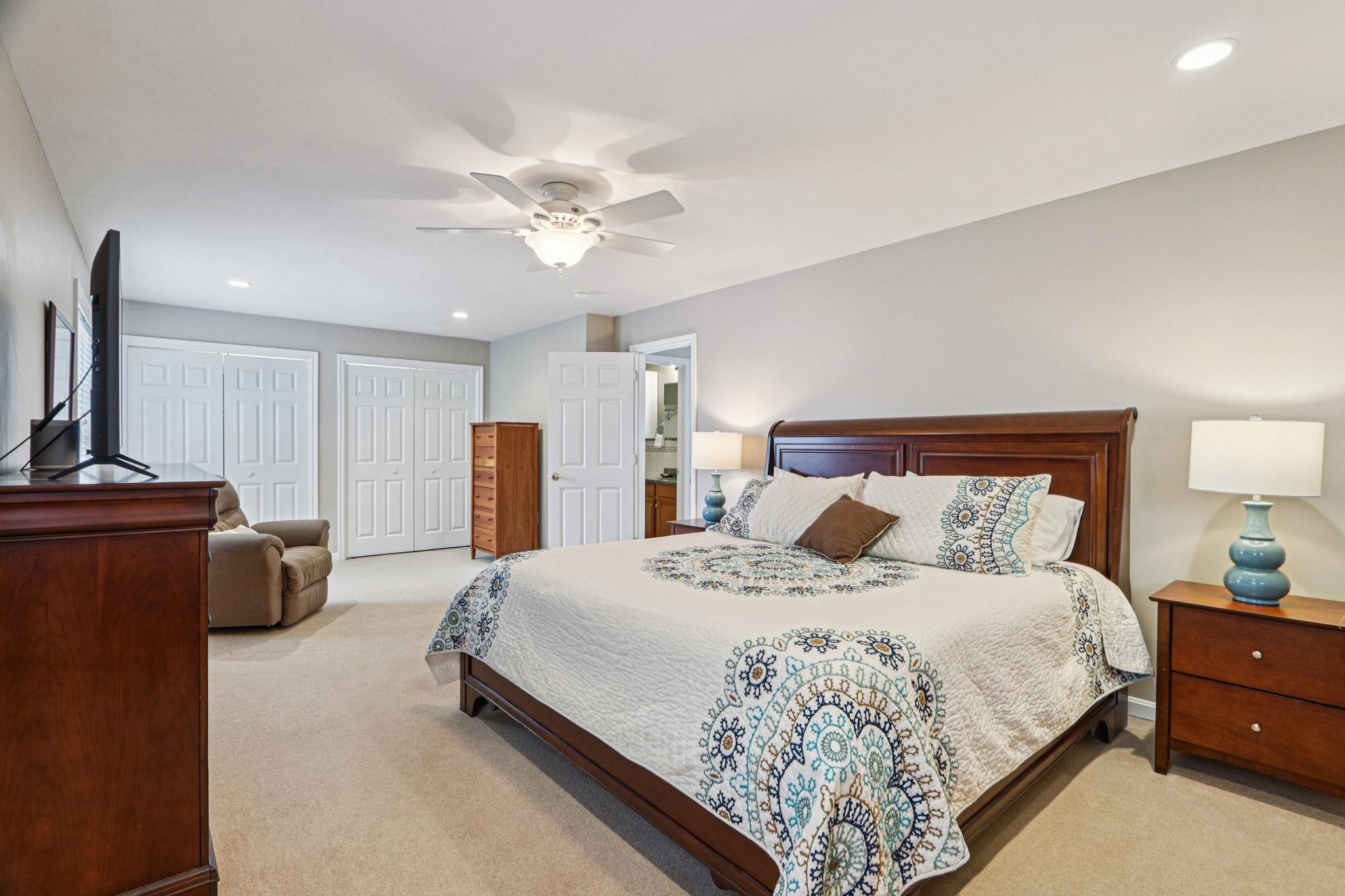 8 Sherwood Road Unit: 1