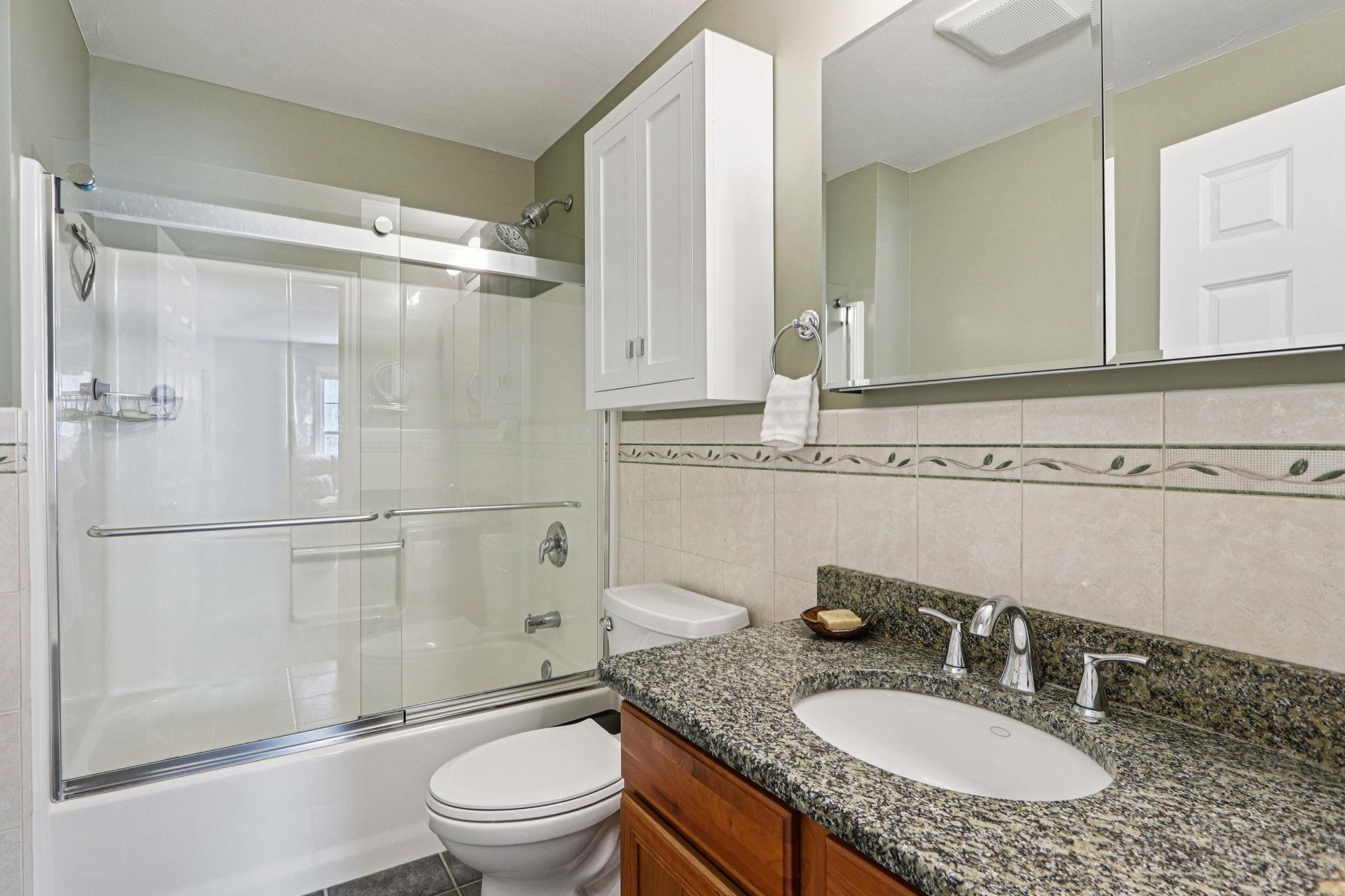 8 Sherwood Road Unit: 1