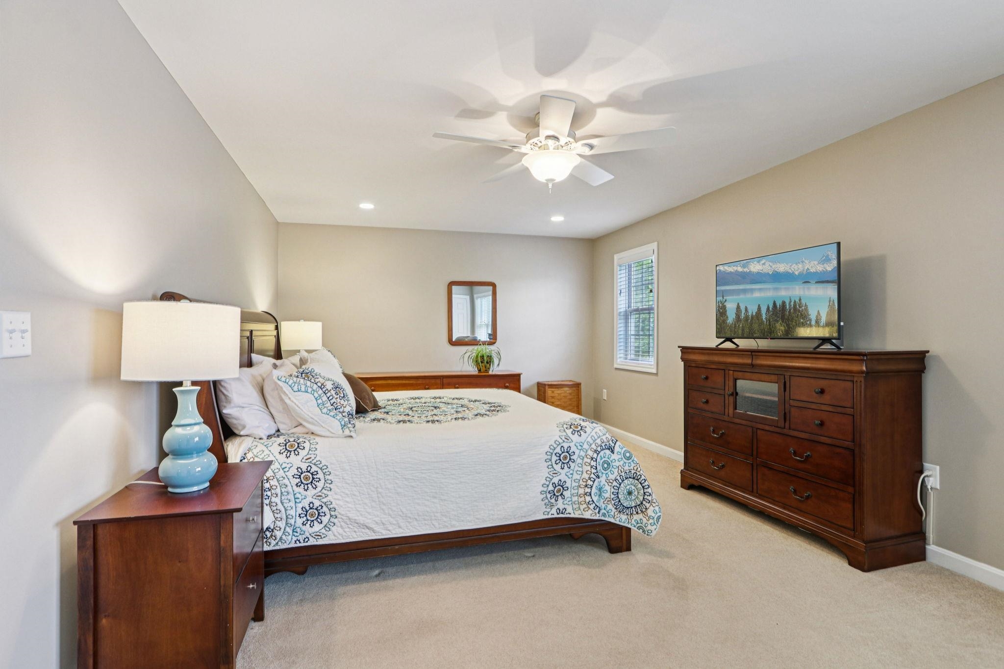 8 Sherwood Road Unit: 1