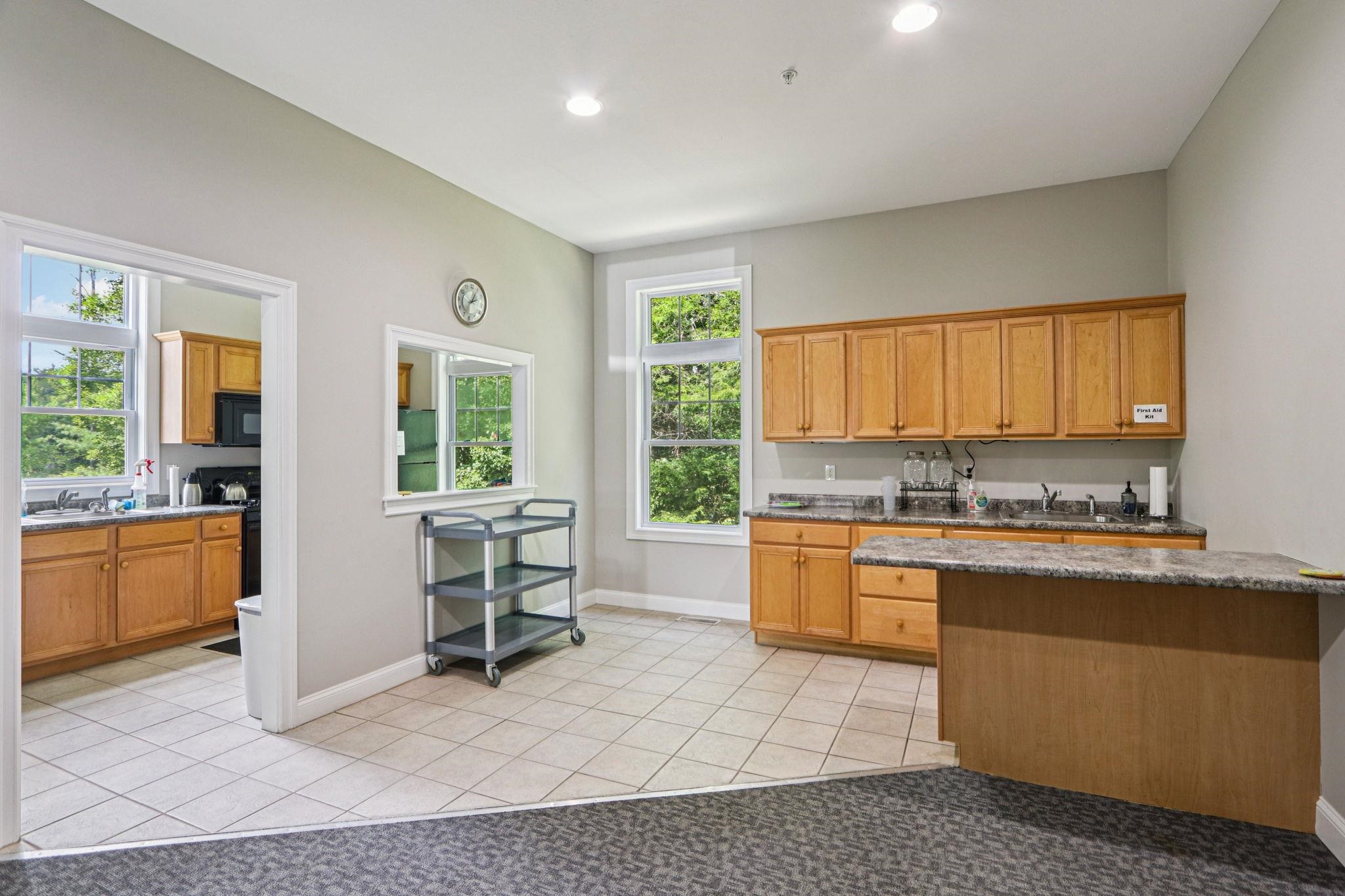 8 Sherwood Road Unit: 1