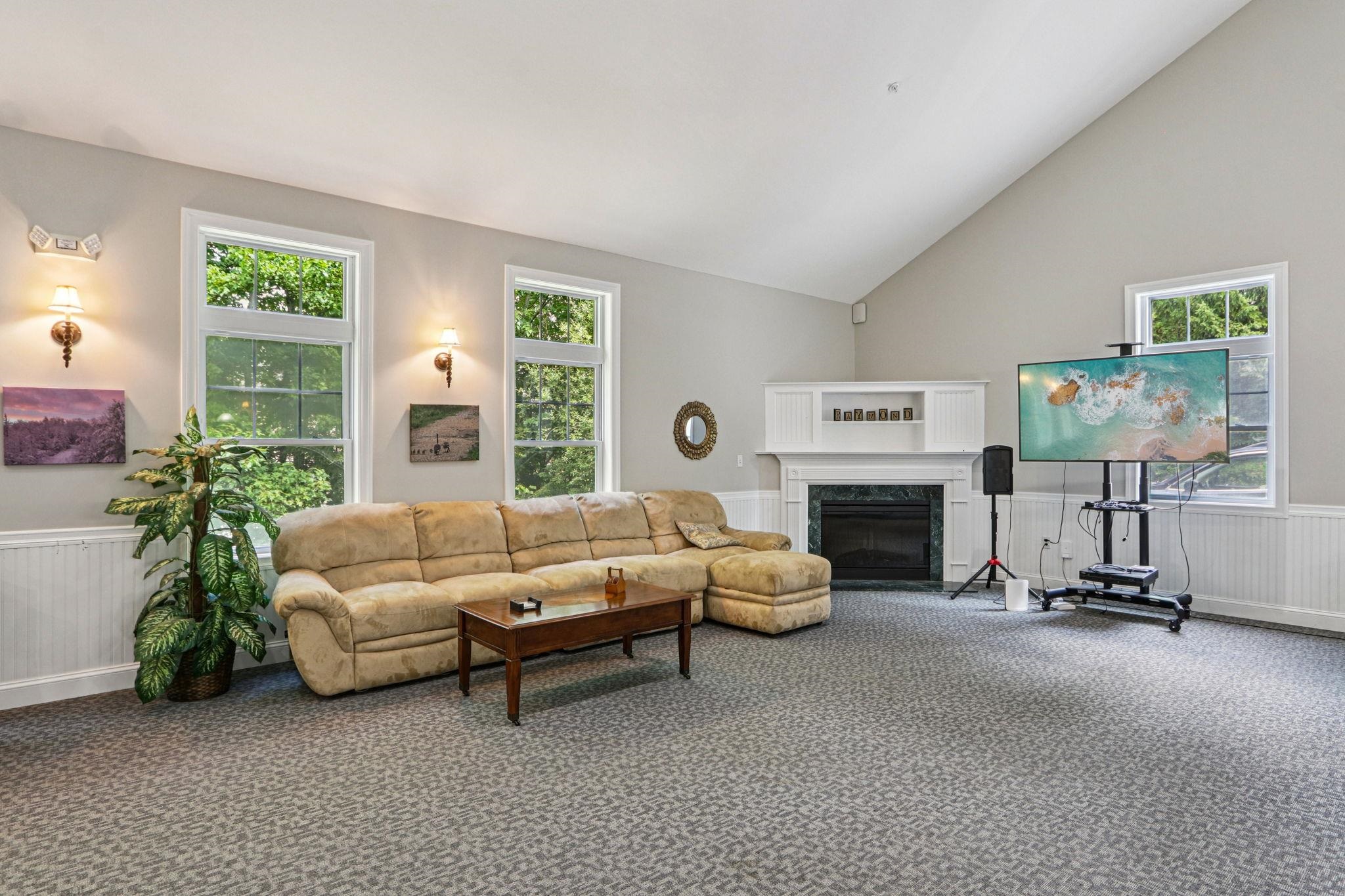 8 Sherwood Road Unit: 1