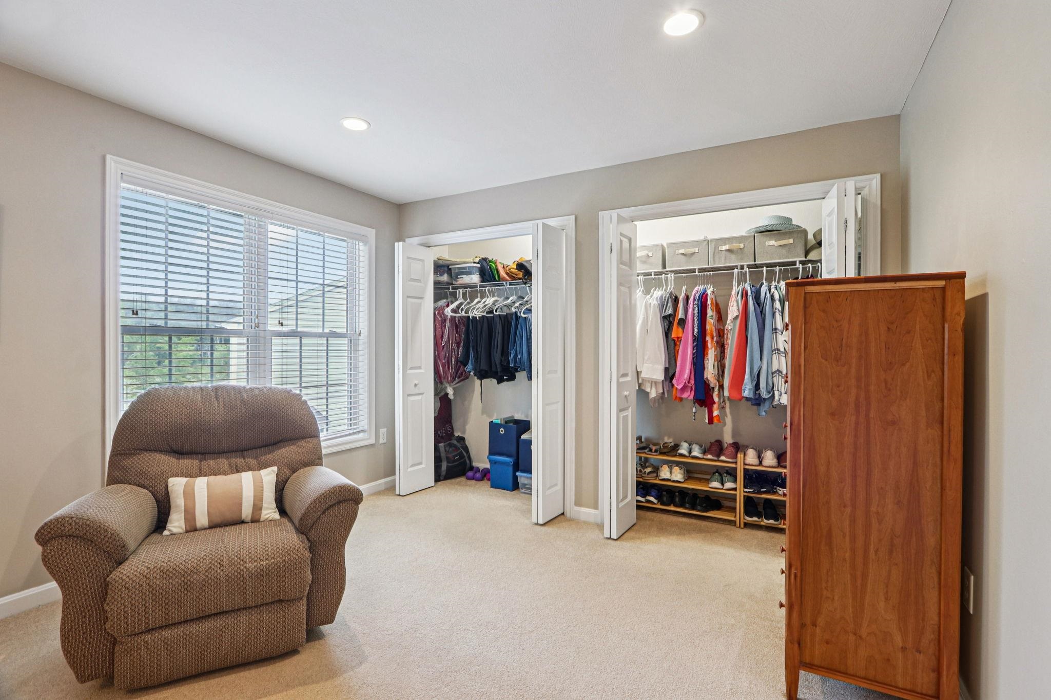 8 Sherwood Road Unit: 1