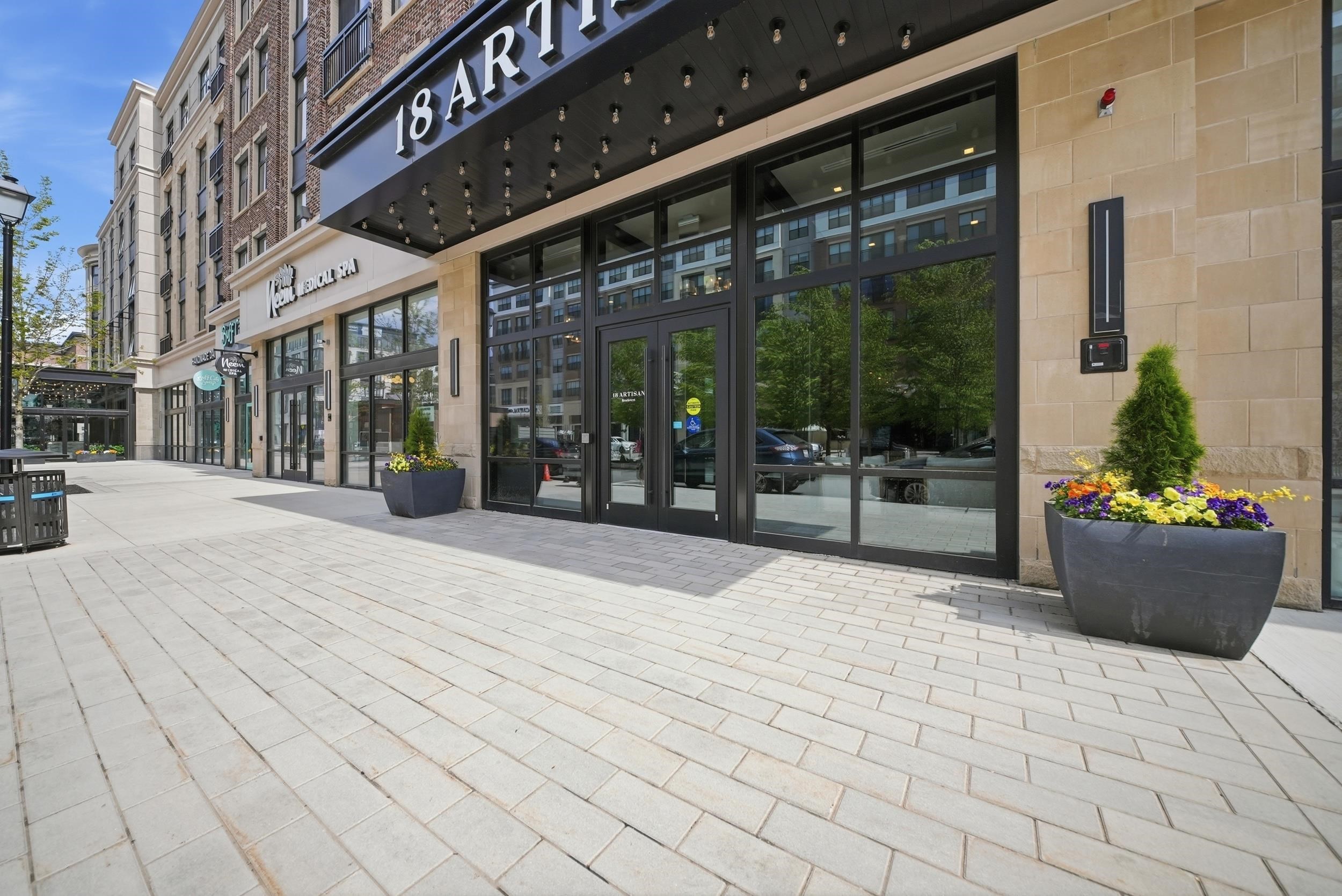 18 Artisan Drive Unit: Unit 207