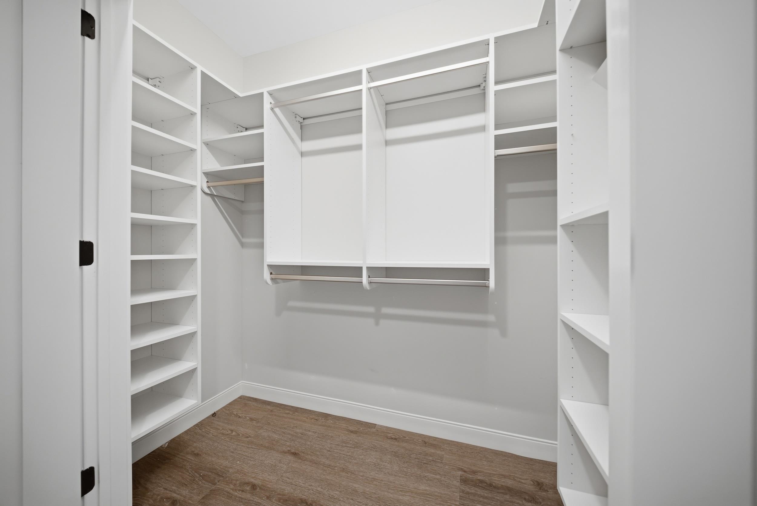 18 Artisan Drive Unit: Unit 207