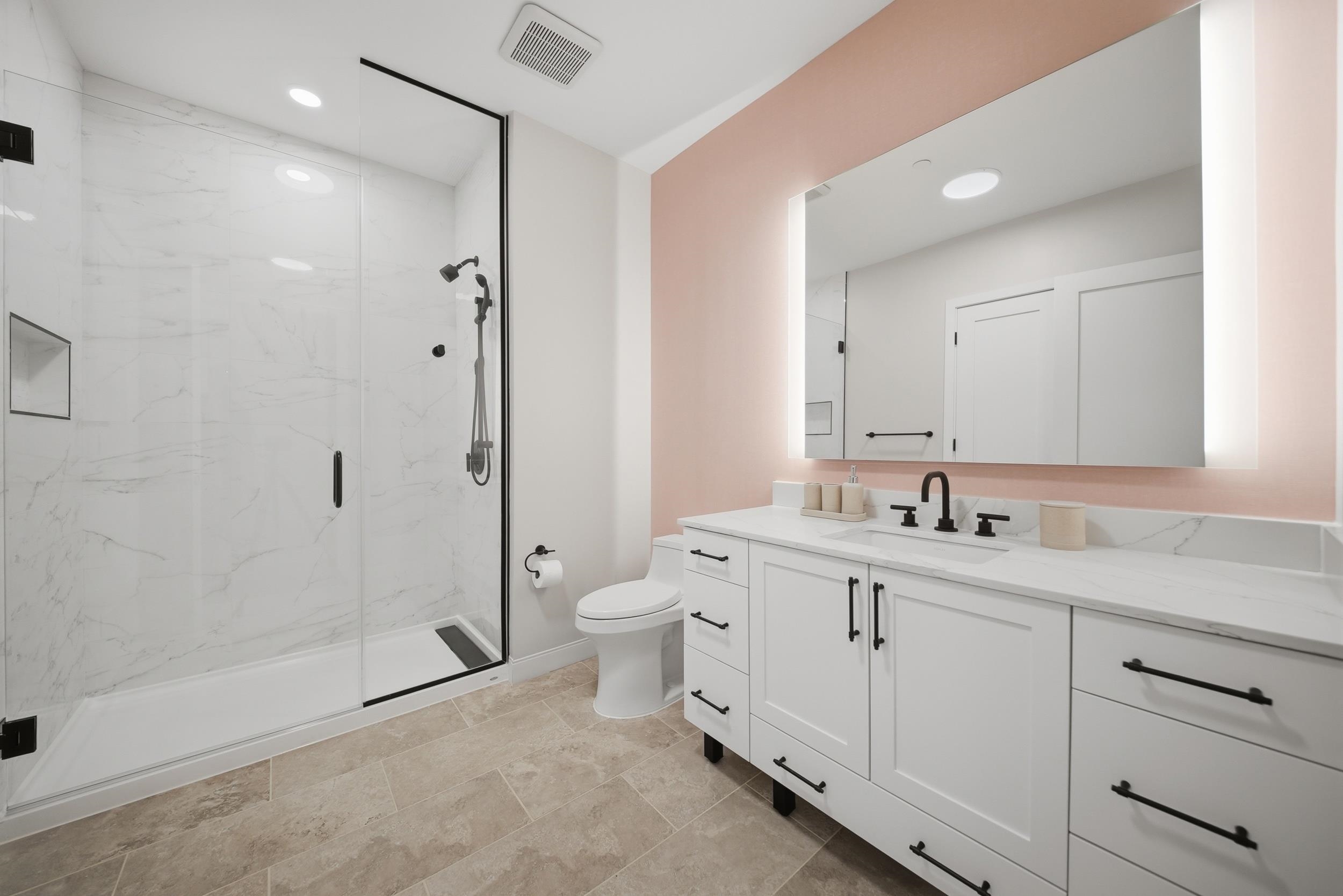 18 Artisan Drive Unit: Unit 207