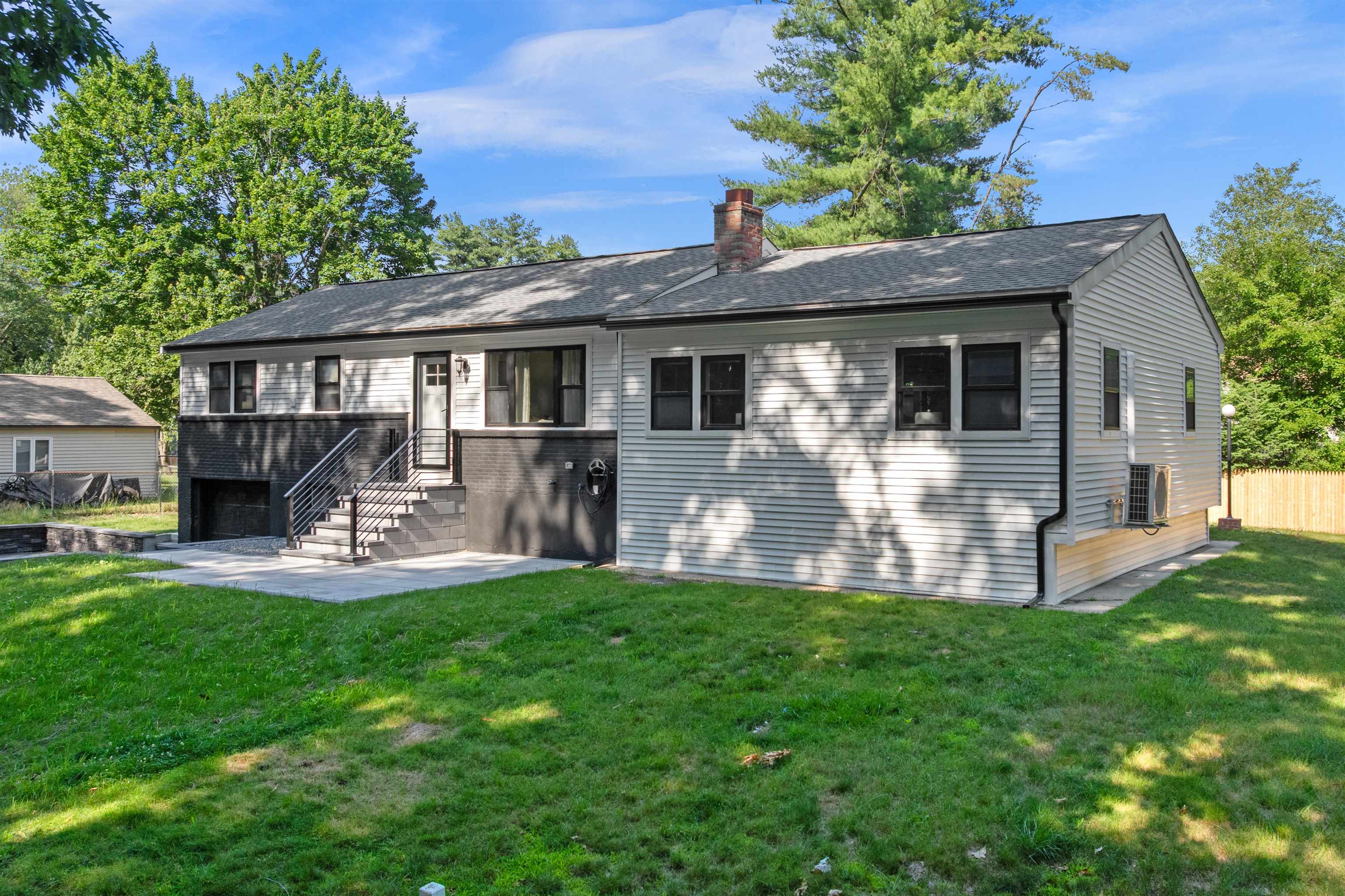 11 Hanson Avenue
