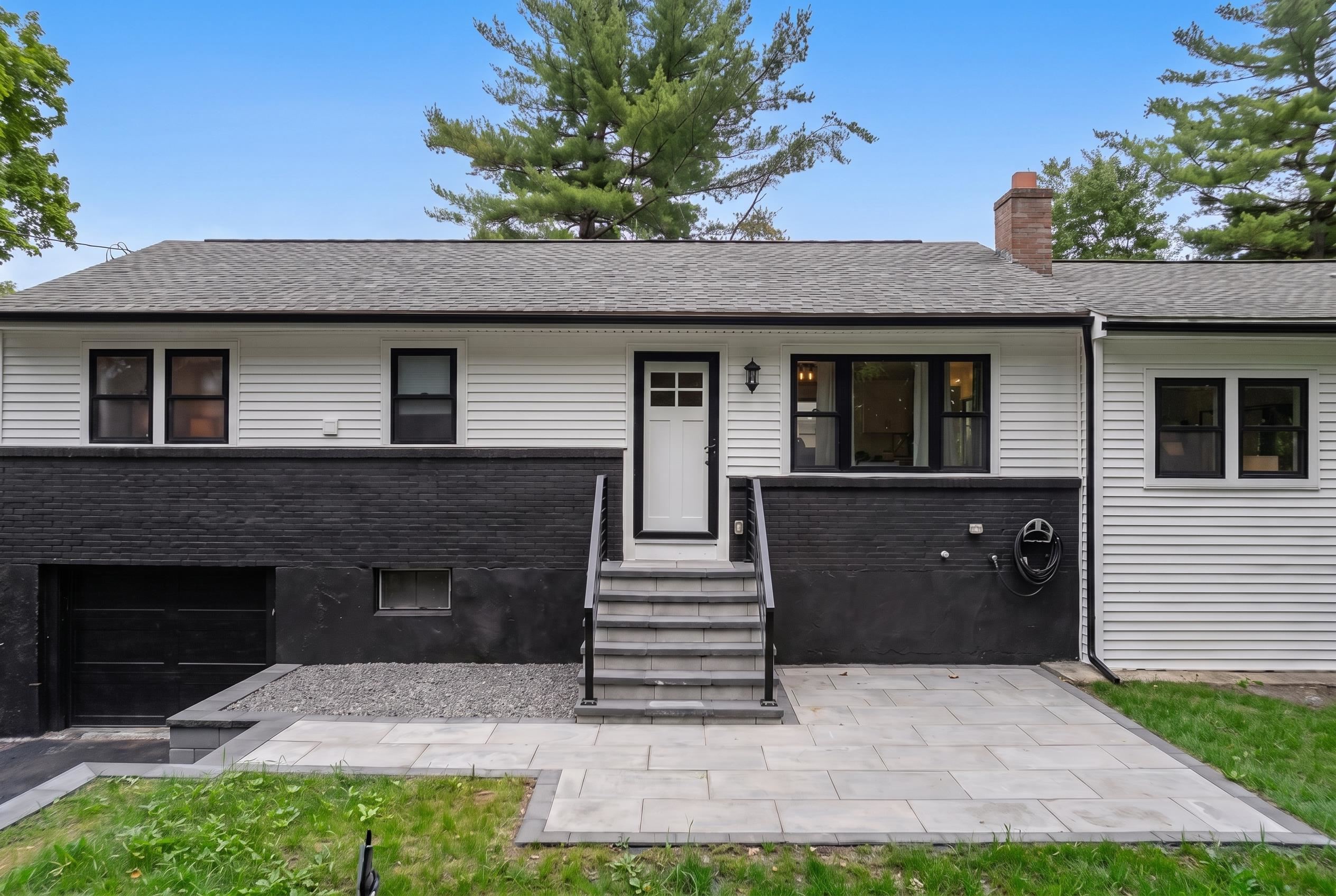 11 Hanson Avenue