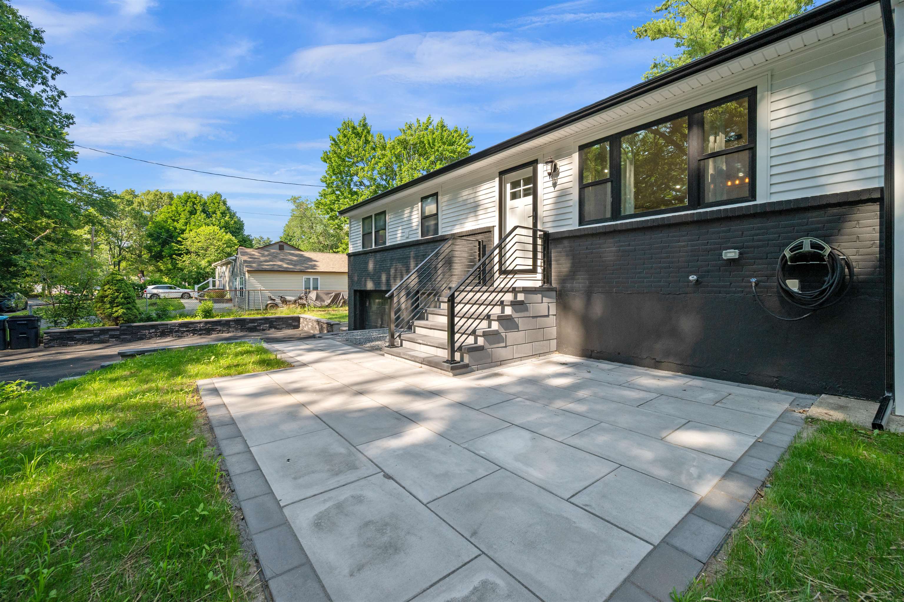 11 Hanson Avenue