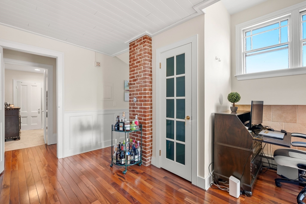 220 High St # 6