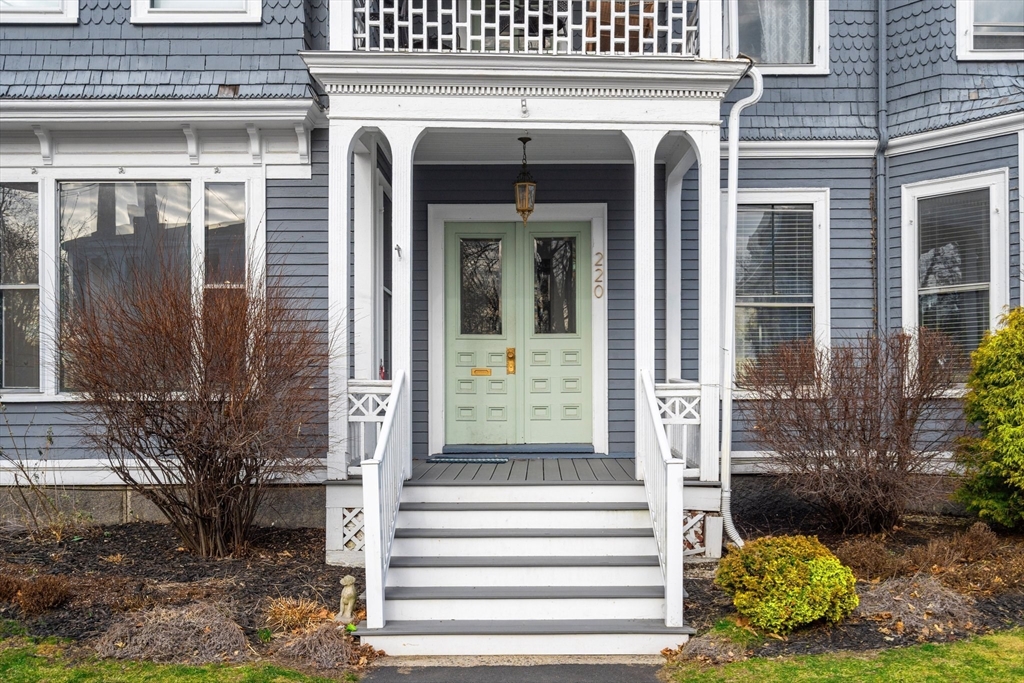220 High St # 6