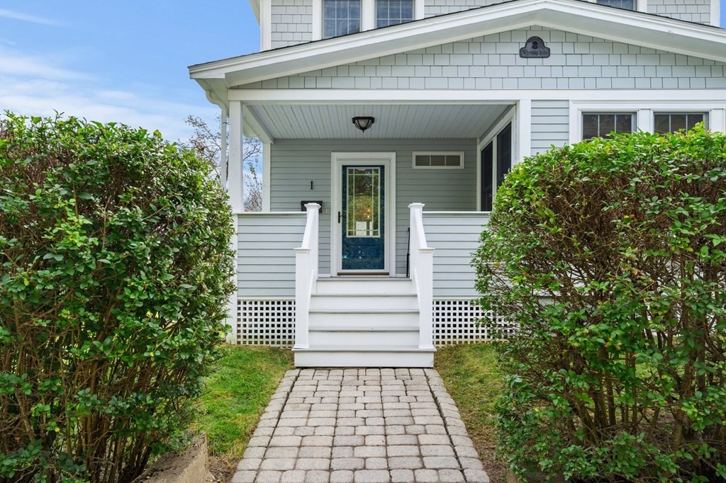 1 Woodlawn Street